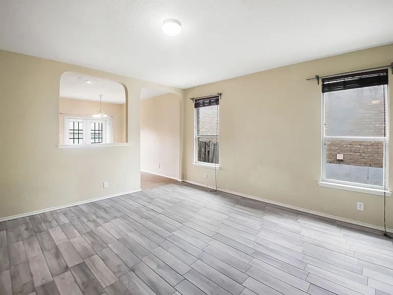 12206 Dewitt Way — Photo 5