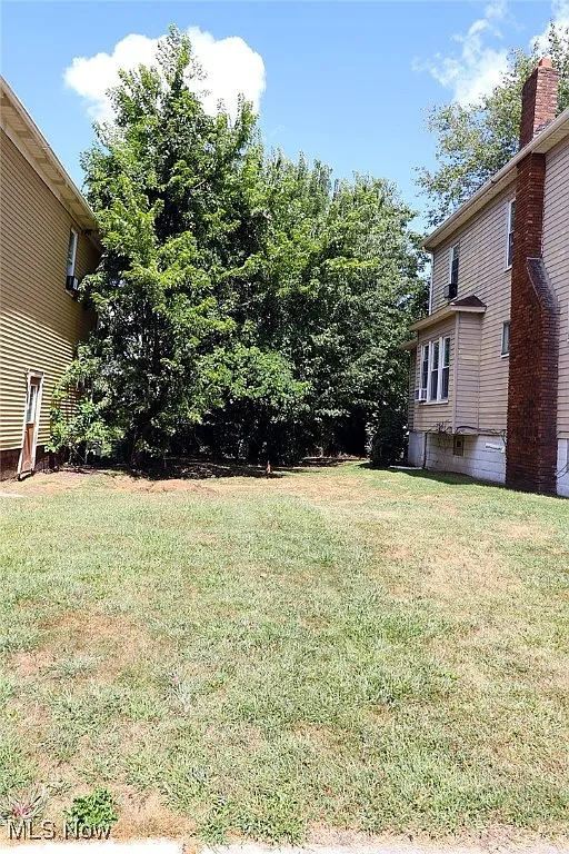 1227 Oregon Ave photo 1
