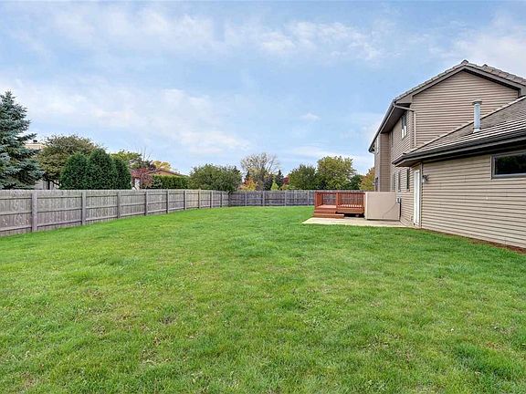 2nd image of 1748 Mill Pond Ct