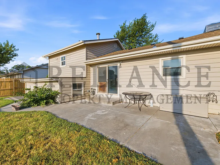322 S Jonathan St — Photo 11