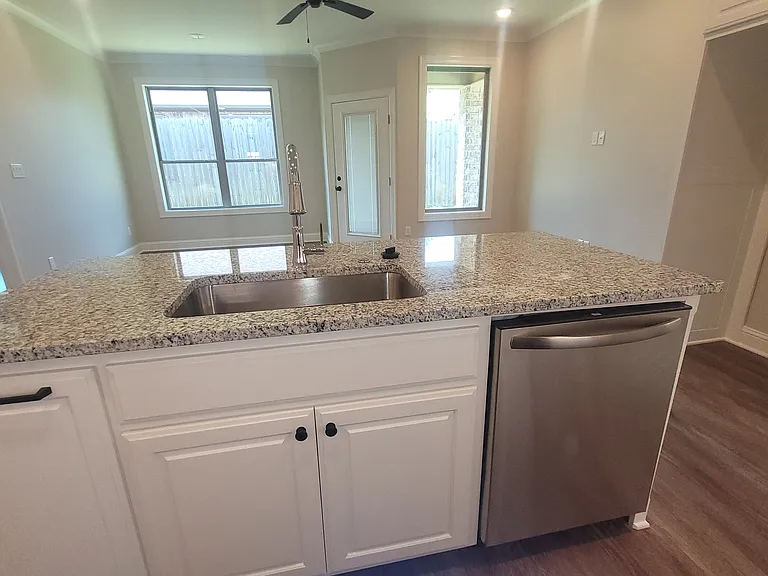 475 S Industrial St #503 — Photo 6