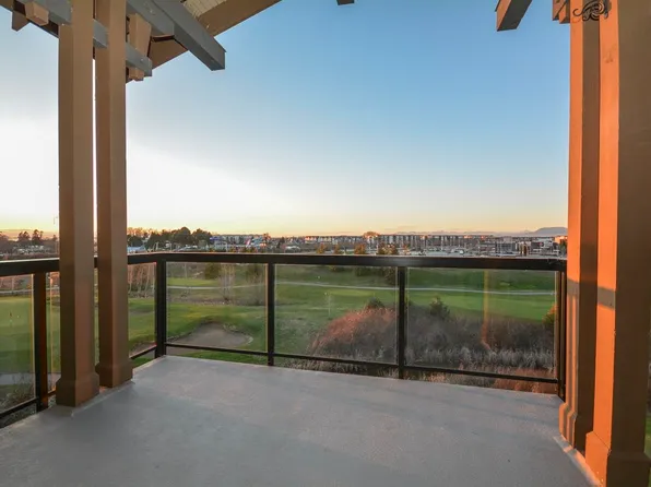 4977 Springs Blvd #406, Delta, BC V4M 0C1