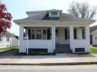 4 Smith St, Lincoln, RI 02865