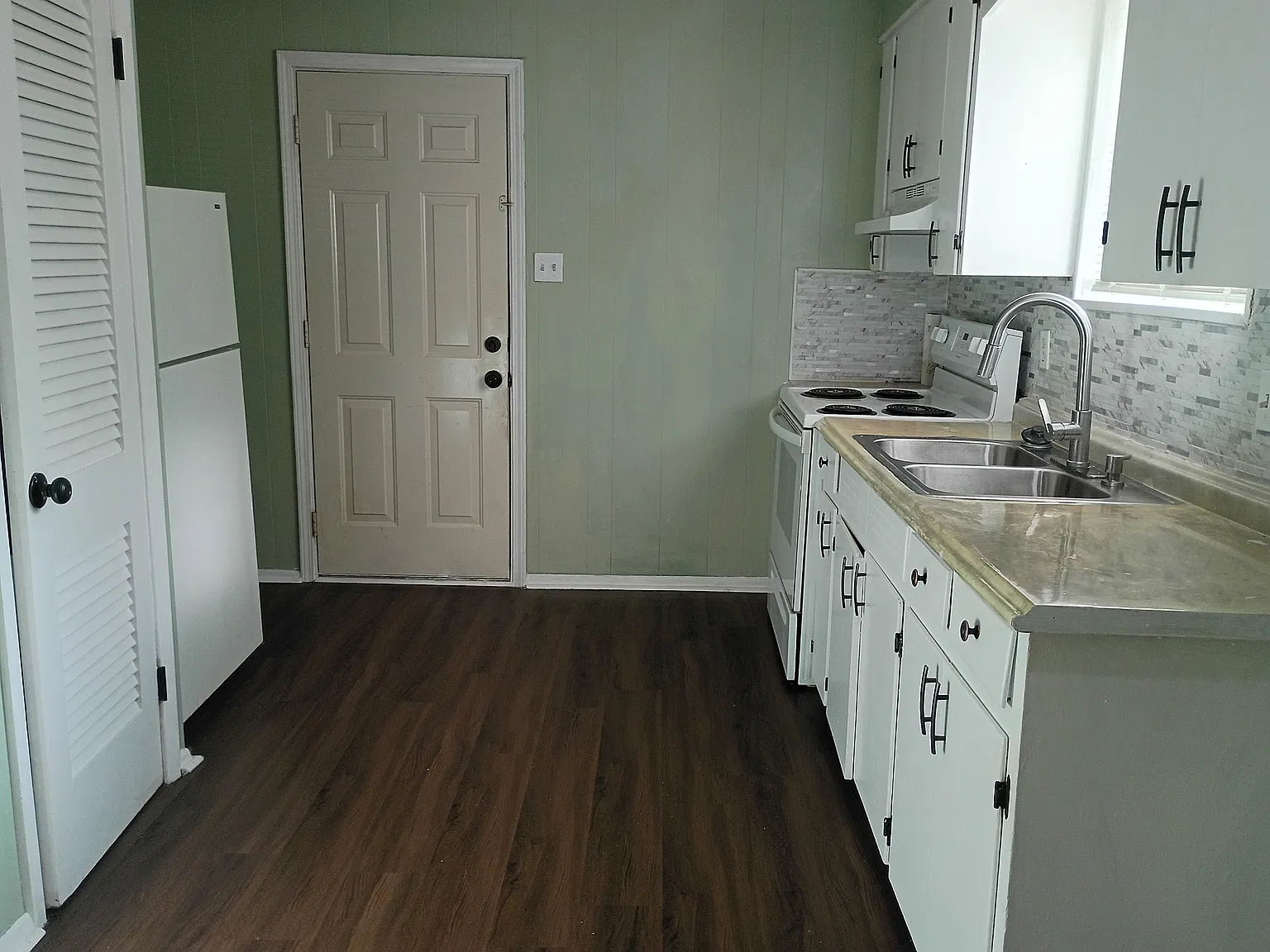 4926 Francis St — Photo 2