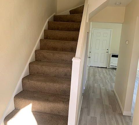 2nd image of 2723 Ulric St #2723