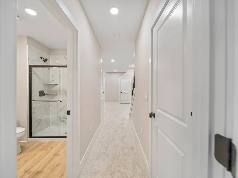 2589 Dayton Ave — Photo 60