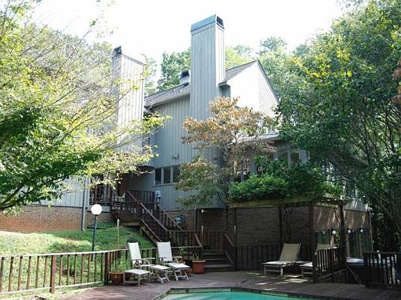 Exterior Rear
