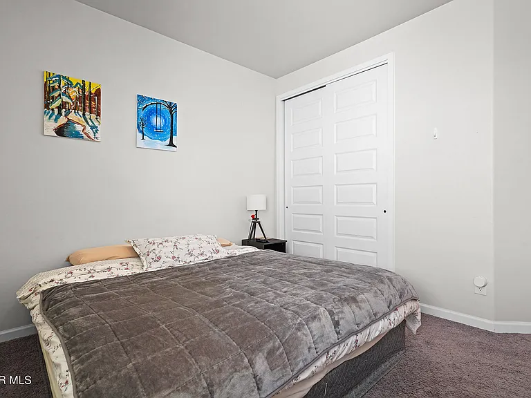 12863 Ivelet Ct — Photo 26