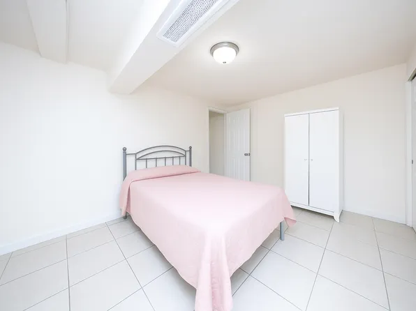 2166 West 9th Street image 19 of 27