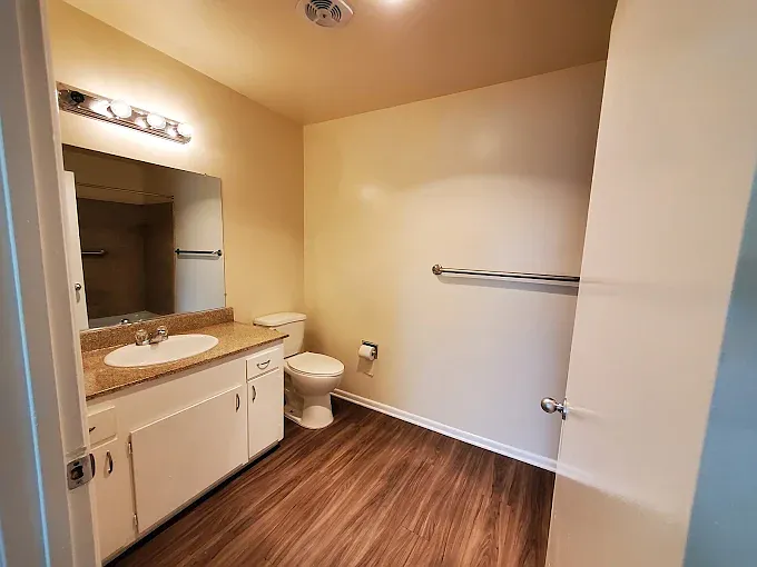 Pine Garden Apartments — Photo 9