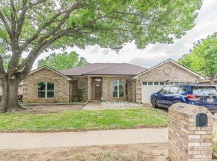 3309 Timber View Cir, Bedford, TX 76021