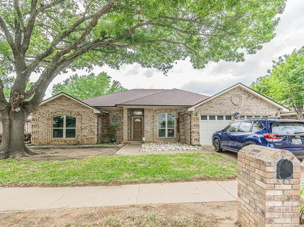 3309 Timber View Cir, Bedford, TX 76021