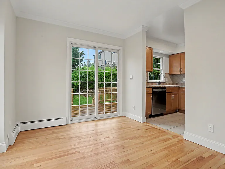 70 Ritch Ave #C — Photo 8