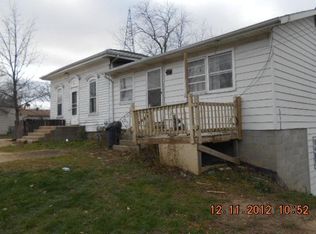 34 1st St, Darien, WI 53114