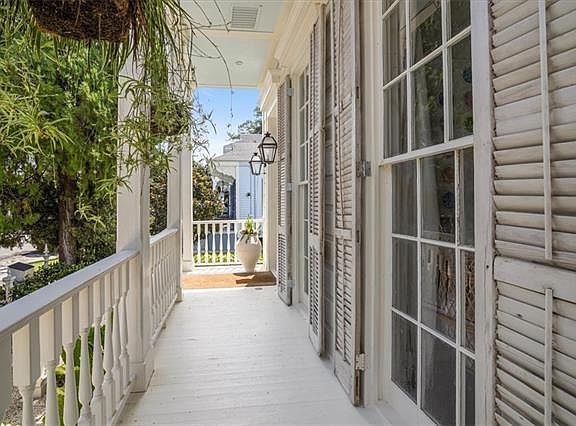 5th image of 3940 Camp St