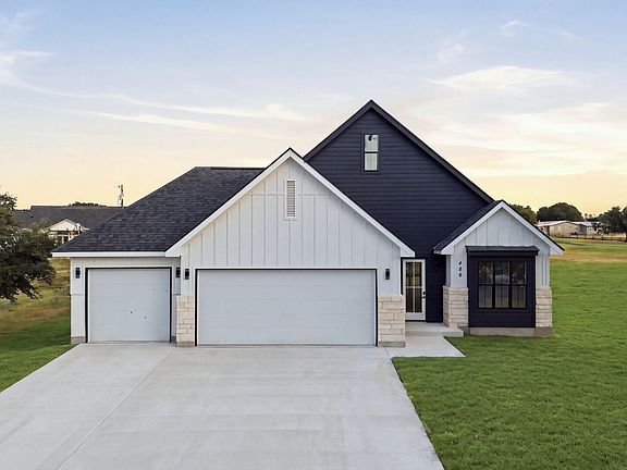 3rd image of 486 WOOD VIEW CIR