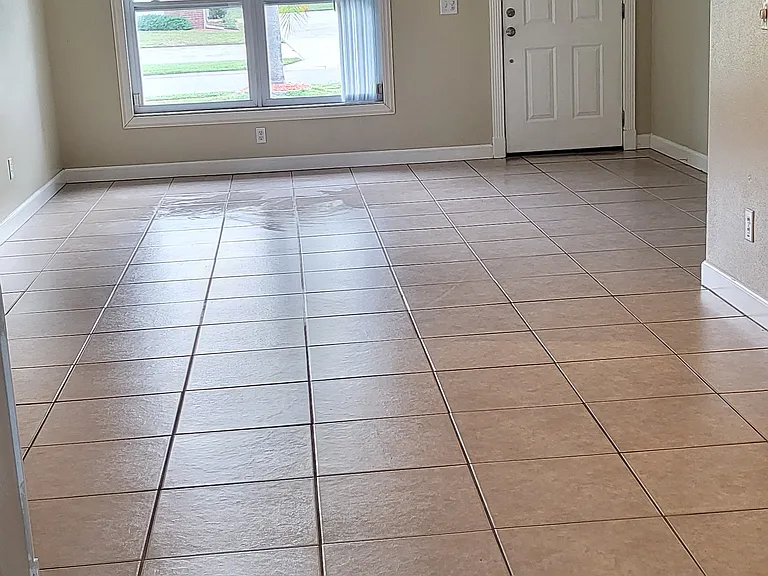 1480 Queen Anne Dr — Photo 7