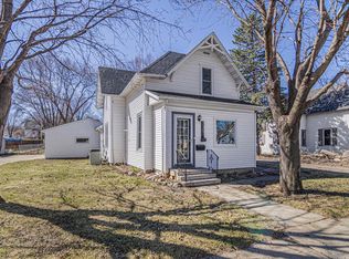 735 Division St W, Faribault, MN 55021