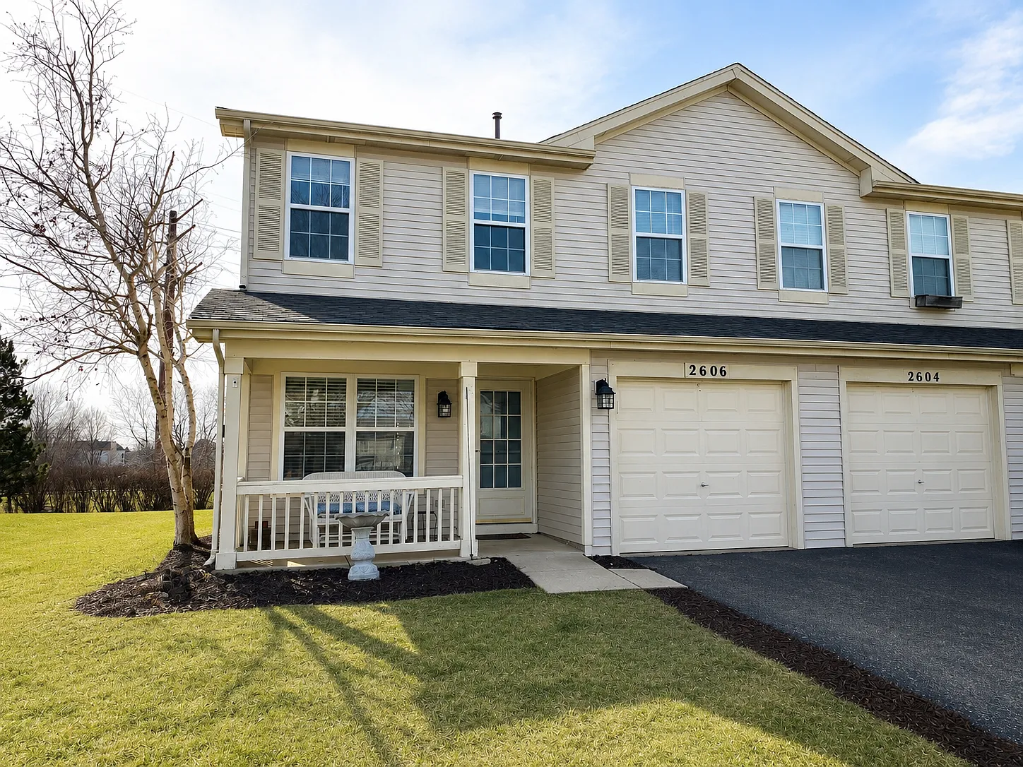 3 bed, 2.5 bath, 1382 sqft, $2,550 — Photo 1