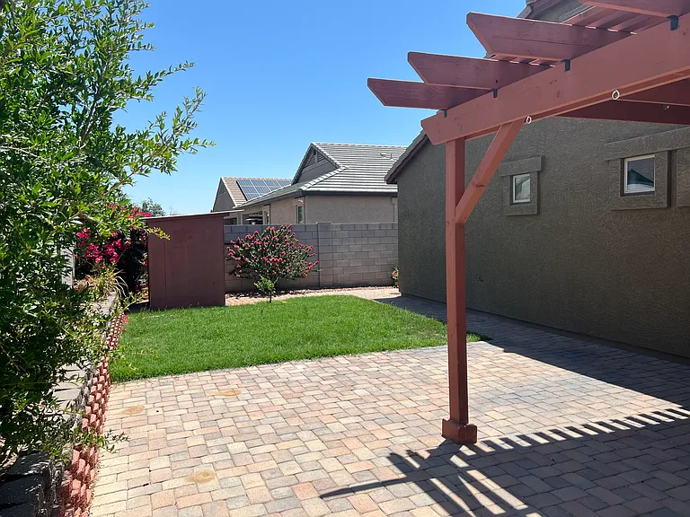 23788 W Mohave St — Photo 20