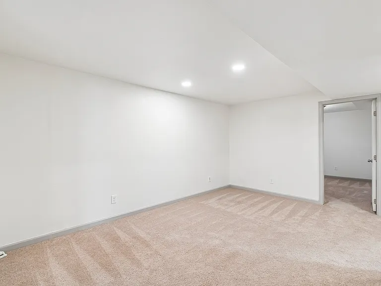 4215 S Lipan St — Photo 18