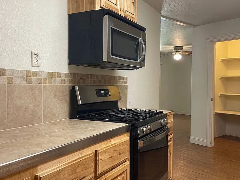 7083 Shasta Forest Dr — Photo 10