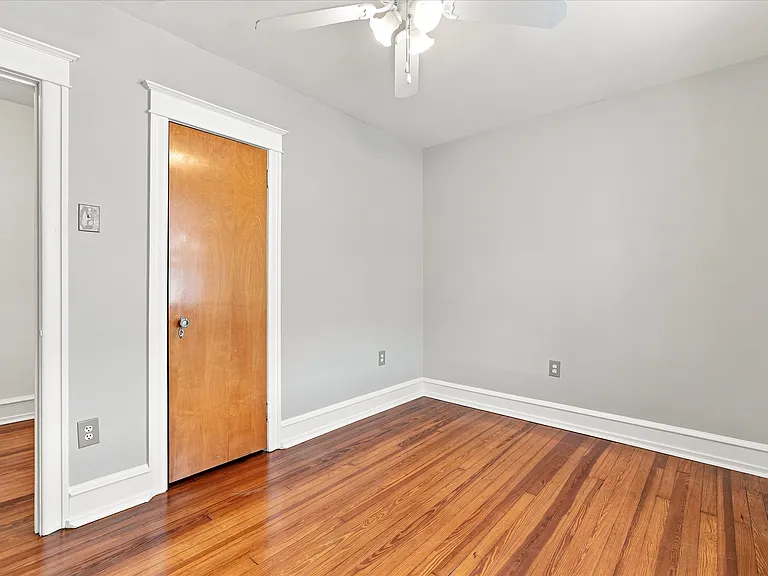 4419 Edgemont St — Photo 21