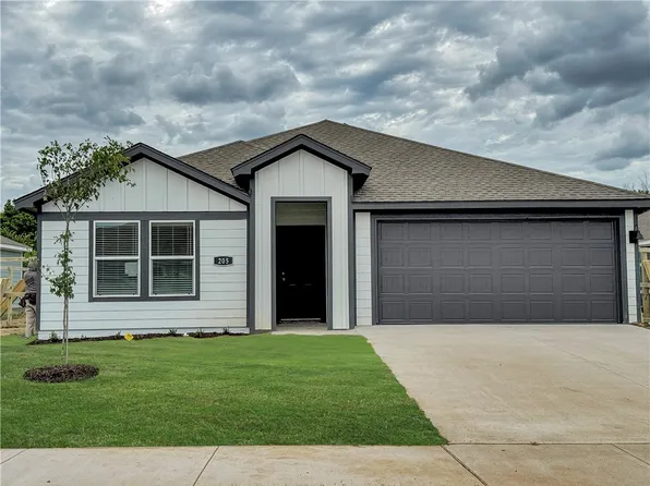 400 NW Bellflower St, Gentry, AR 72734