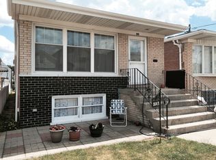 1643 W 32nd St, Chicago, IL 60608