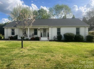 7245 Hopeton Rd, Charlotte, NC 28210
