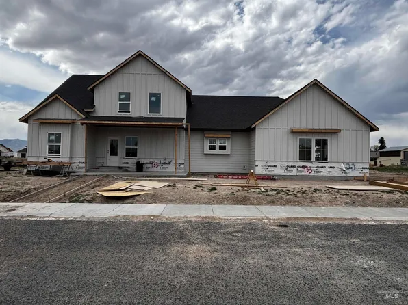 933 E Coventry Ln, Burley, ID 83318