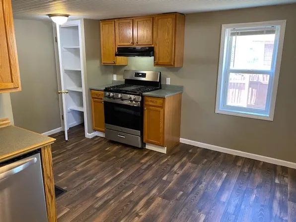 26 Bacon St #1, Lockport, NY 14094