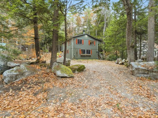 10 N Bay Road, Bridgton, ME 04009