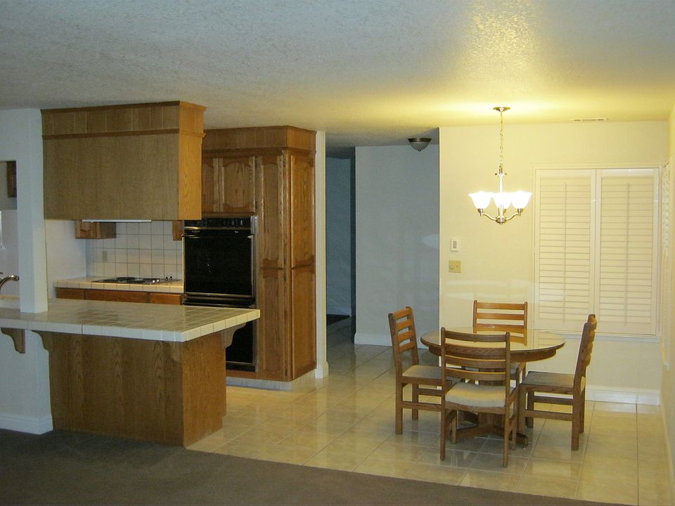 2nd image of 3260 Timberlane Dr