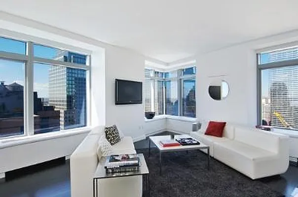 Rented by Corcoran | media 37