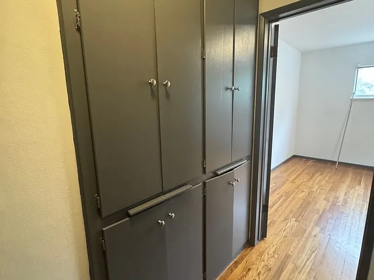 12157 Chandler Blvd — Photo 17