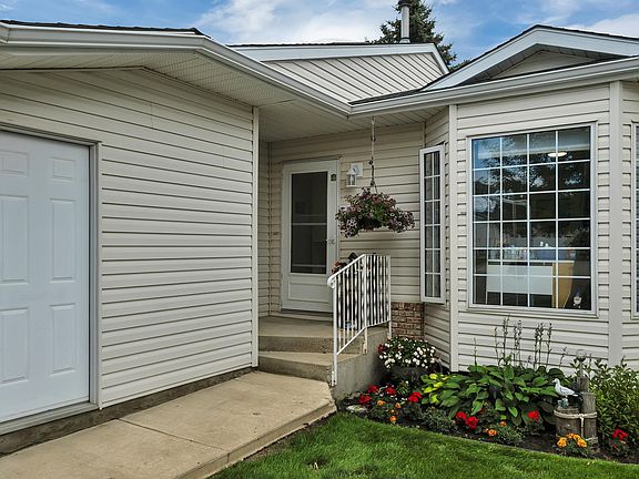 4th image of 4410 52nd Ave #62
