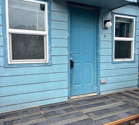 4th image of 3415 NW Highway 101 #5