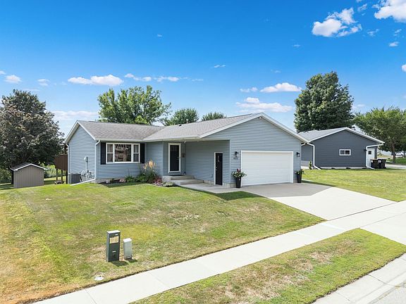 2nd image of 4212 Sapphire Ln NW