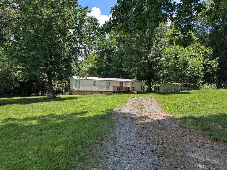 2 bed, 1.0 bath, 800 sqft, $1,199 — Photo 11