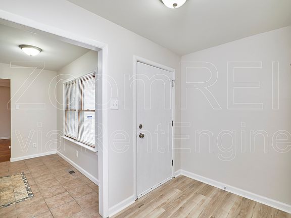 5th image of 2140 Cordoba Dr