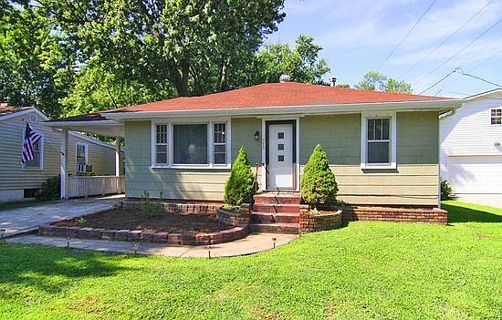 1st image of 775 W Rodney Dr