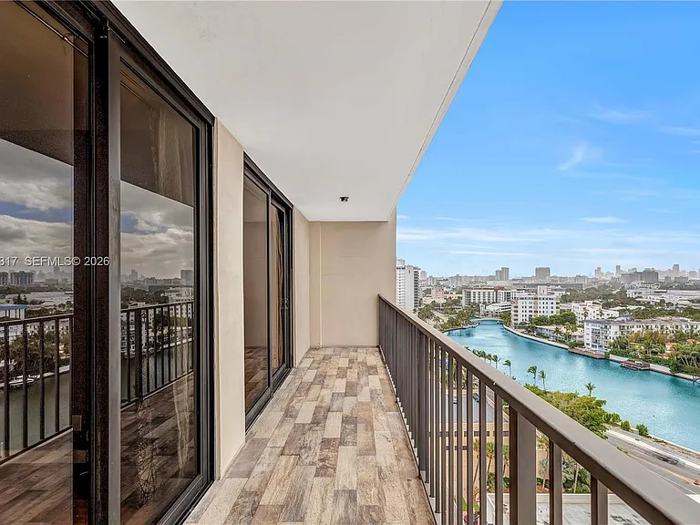 2625 Collins Ave #1609 — Photo 10