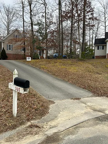 308 Madison Ct Photo 1