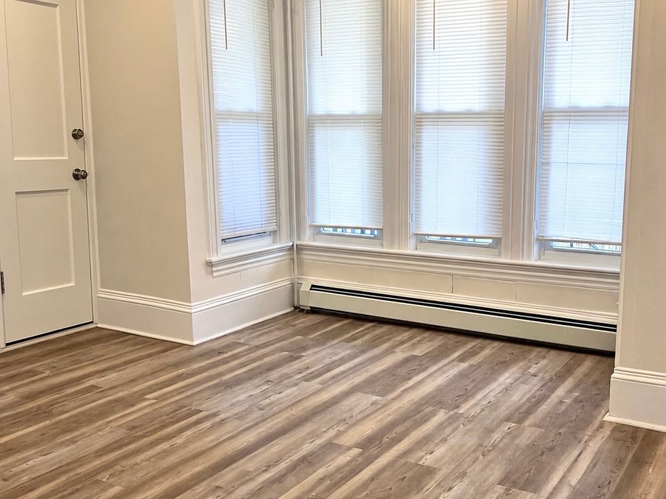 1st image of 36 Sears Ave Floor 1