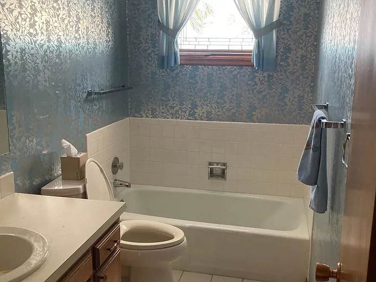 4924 Cresthaven Dr — Photo 10