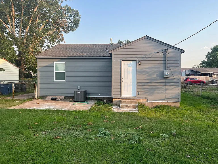 5353 W 11th Pl — Photo 4