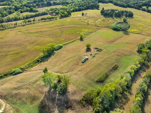 0 Highway 166 N, Hampshire, TN 38461