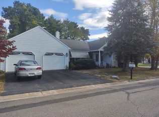 8 Pine Brook Ln, Manchester Township, NJ 08759