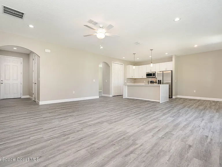 758 Bryant Rd SW — Photo 12